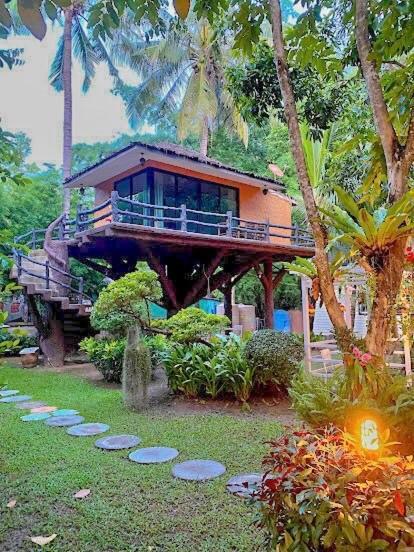Baan Pong Tara Hotel Suan Phueng Exterior foto