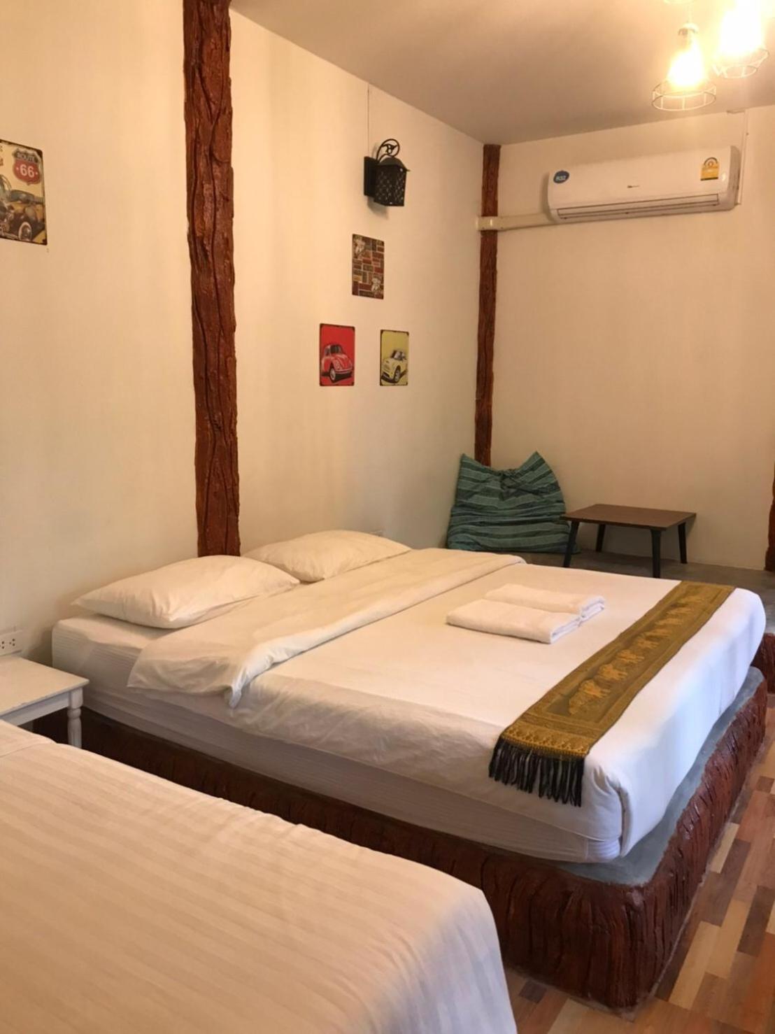 Baan Pong Tara Hotel Suan Phueng Exterior foto