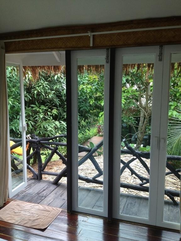 Baan Pong Tara Hotel Suan Phueng Exterior foto