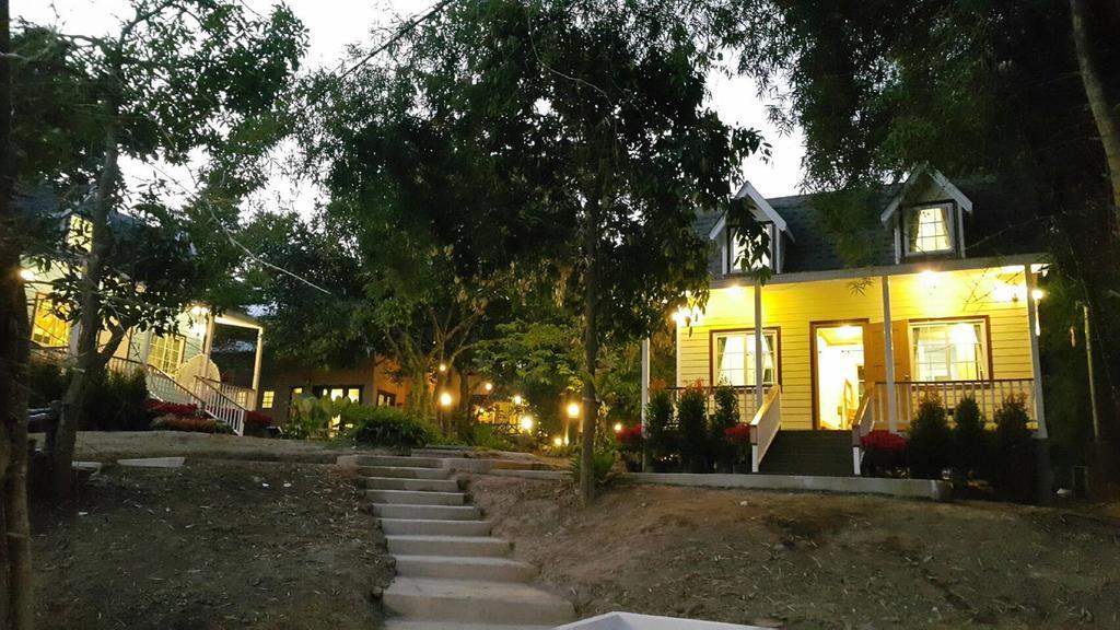 Baan Pong Tara Hotel Suan Phueng Exterior foto