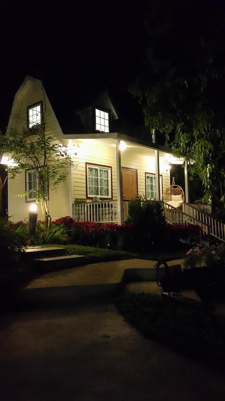 Baan Pong Tara Hotel Suan Phueng Exterior foto